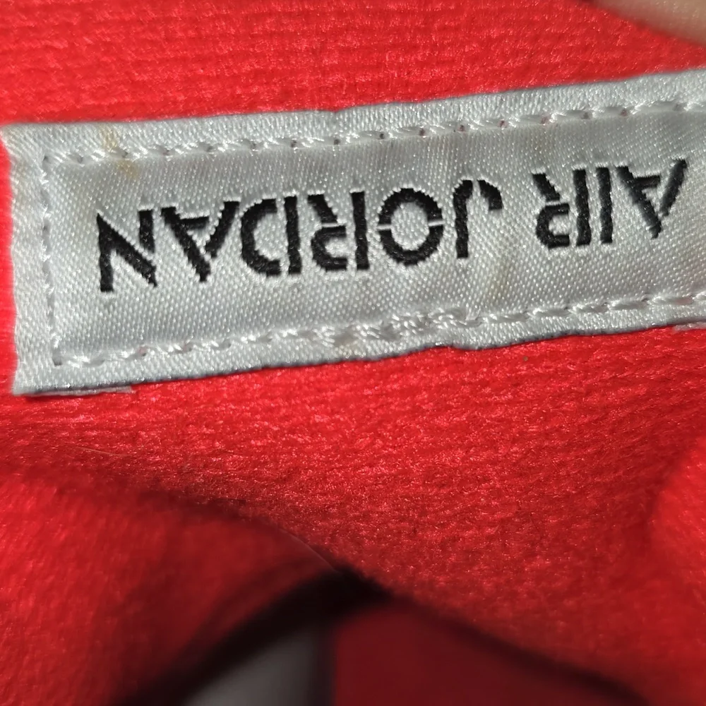 Air Jordan 4 Retro - Picture 4 of 9